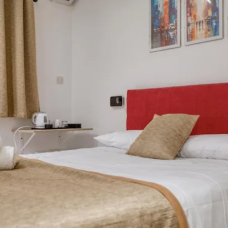Проживание в семье Haven 4 Слима
