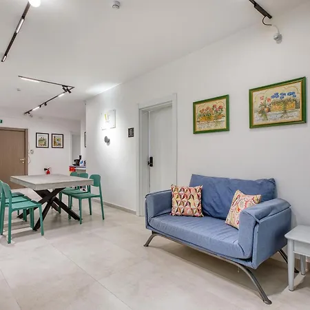 Проживание в семье Haven 4 Слима